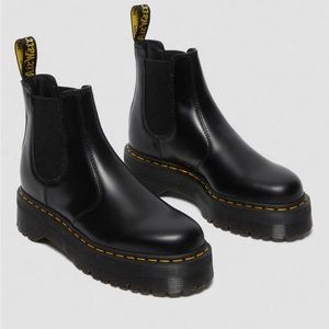 Dr. Marten 2976 Smooth Leather Platform Chelsea Boots